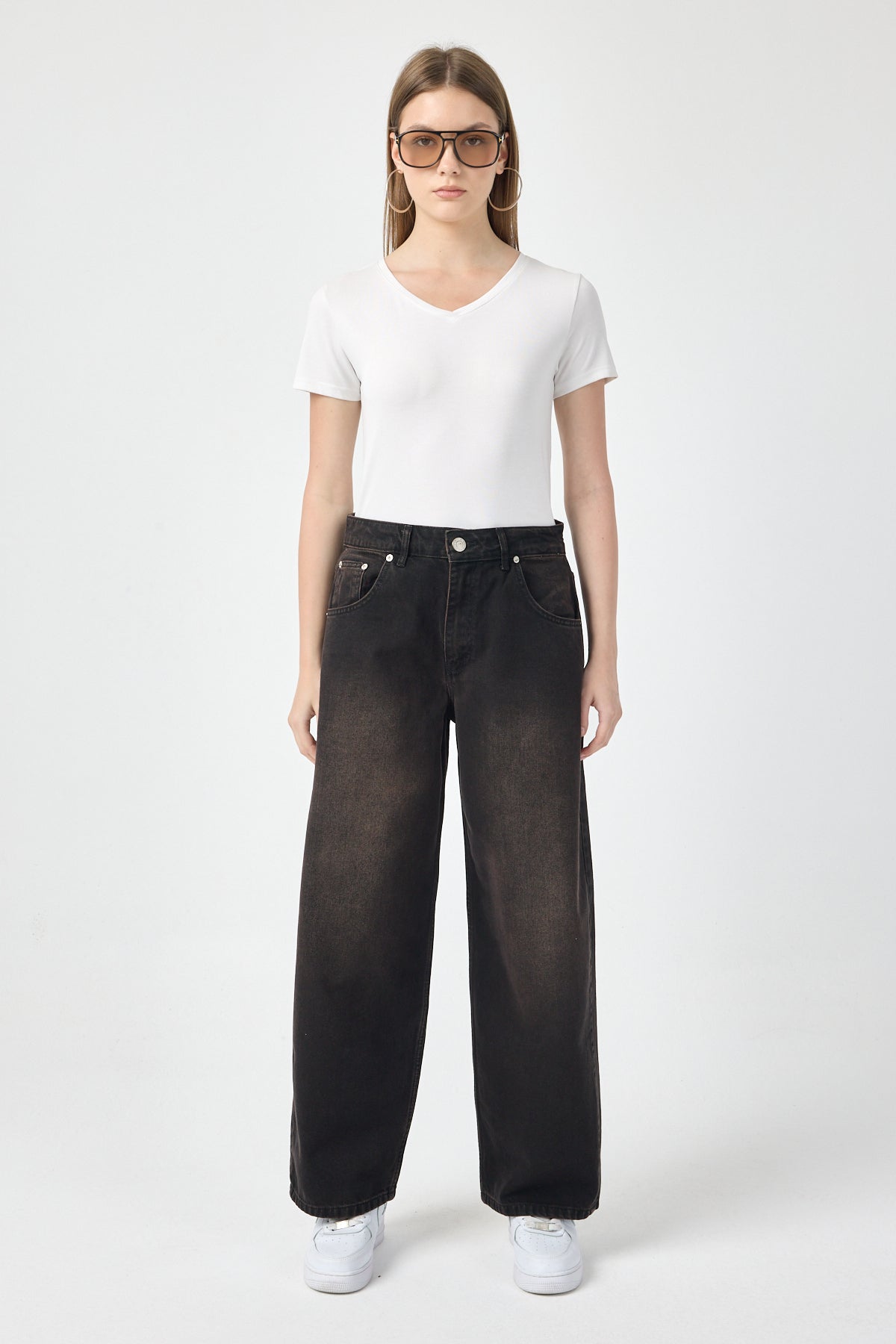 Black Balloon Jeans for Women – Mocha Washed Denim