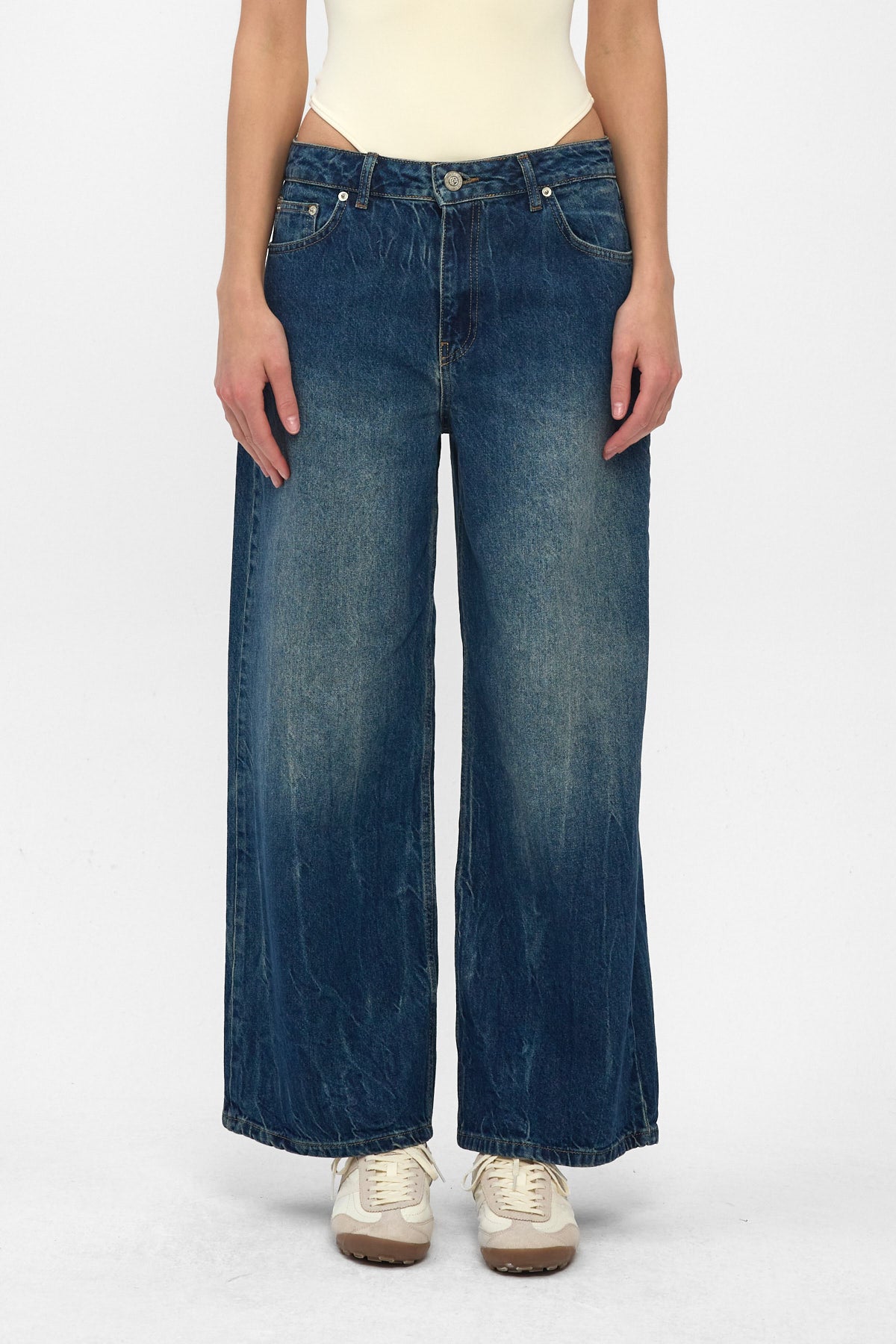Medium Blue Baggy Jeans